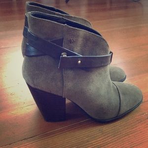 NWOT Suede Sole Society Boots